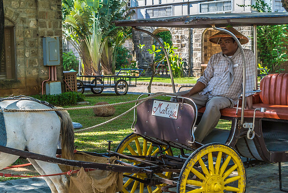 Las Casas Filipinas de Acuzar